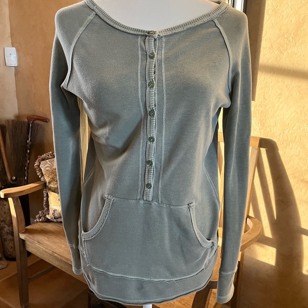 Gap Army Green Sweatshirt - Picture 3 of 4